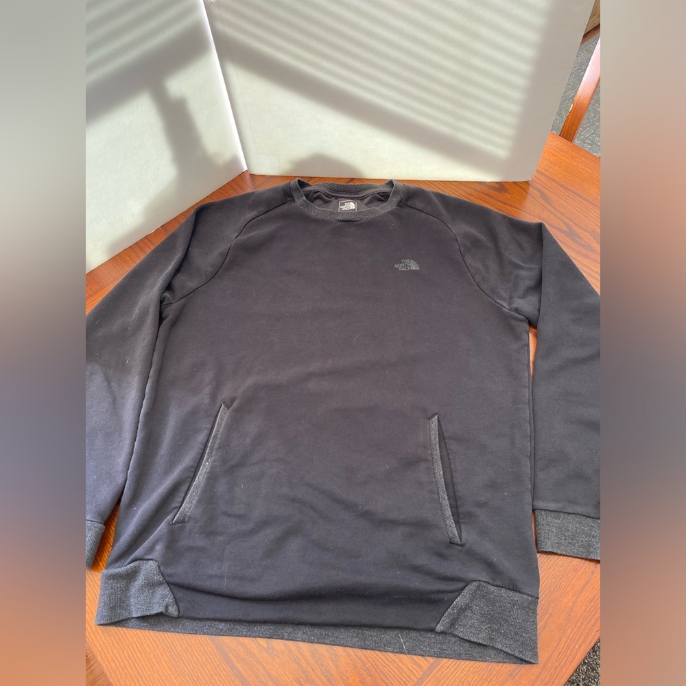 The North Face Black Crewneck Pullover Sweatshirt